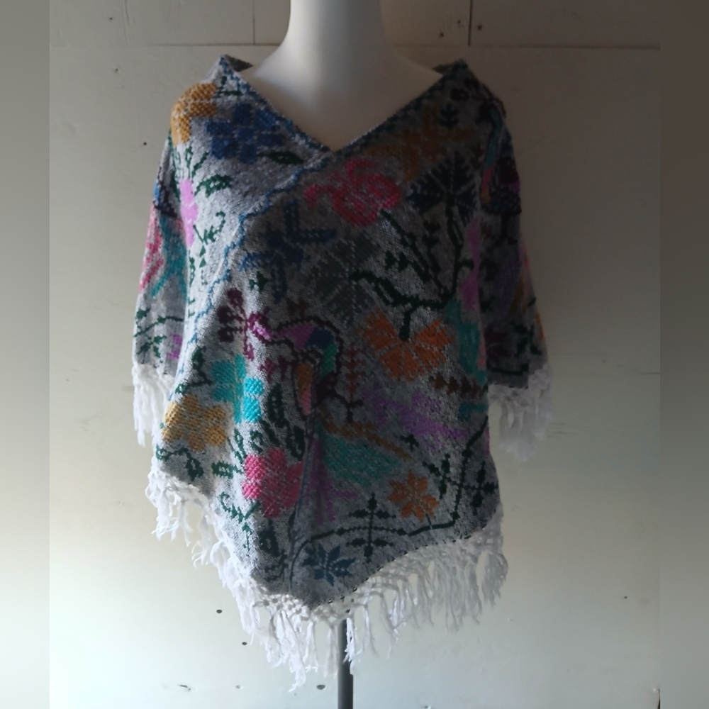 Colorful Floral Knit Poncho with Fringe ( Hang ) - Picture 3 of 6
